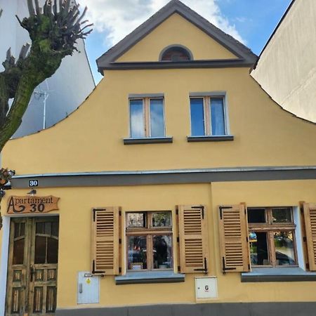 Apartament Rynek 30 Osieczna Esterno foto