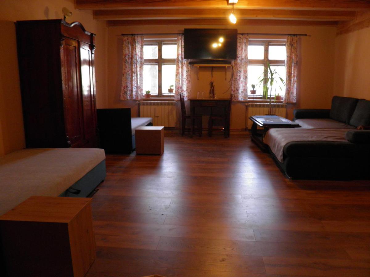 Apartament Rynek 30 Osieczna Esterno foto