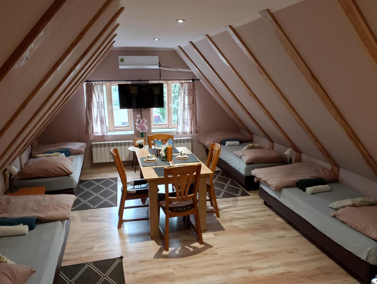 Apartament Rynek 30 Osieczna Esterno foto