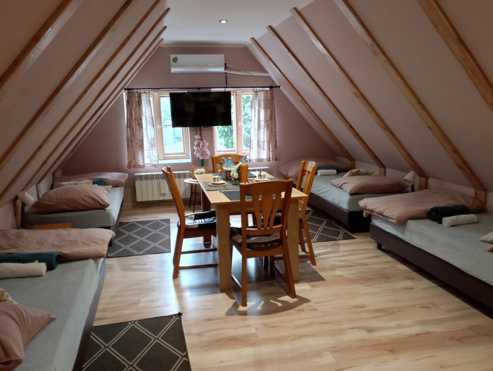 Apartament Rynek 30 Osieczna Esterno foto